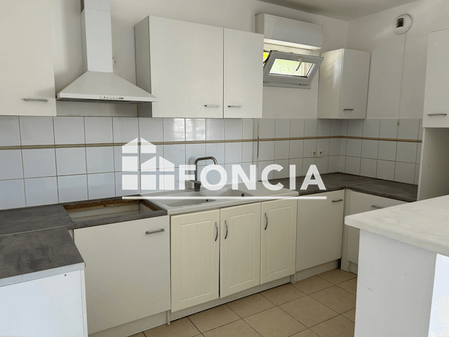 Appartement 2 pièces (59.3 m²) à louer - La Seyne Sur Mer (83500)