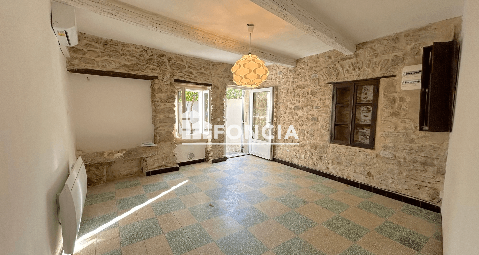 Maison 4 pièces (88.69 m²) à louer - Uchaux (84100)