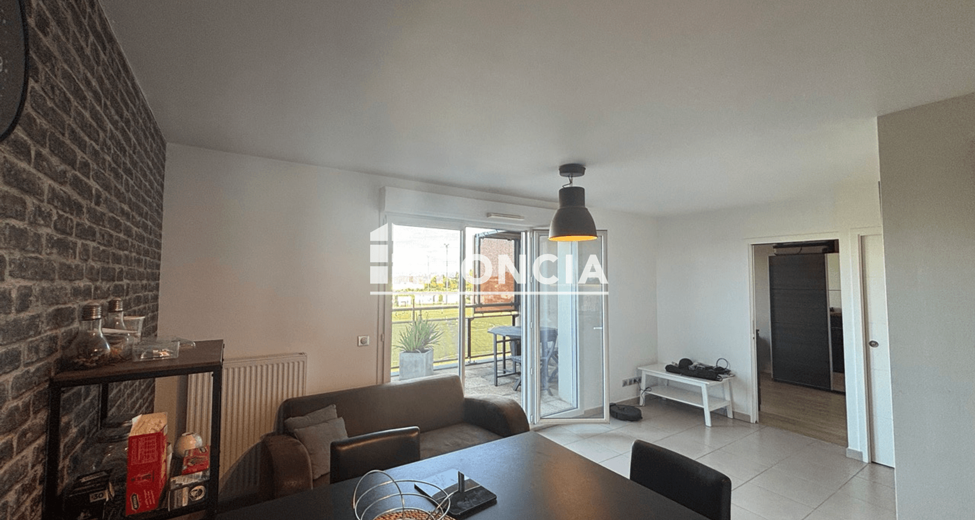 Appartement meublé 2 pièces (41.76 m²) à louer - Meyzieu (69330)