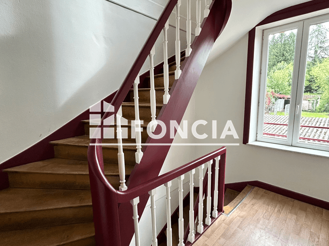 Appartement 3 pièces (78.26 m²) à louer - Vrigne Aux Bois (08330)