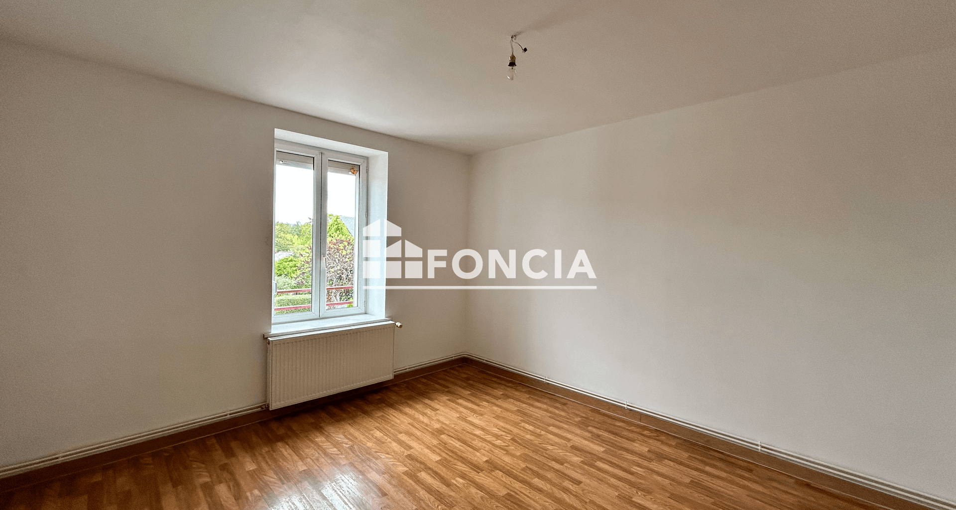 Appartement 3 pièces (78.26 m²) à louer - Vrigne Aux Bois (08330)