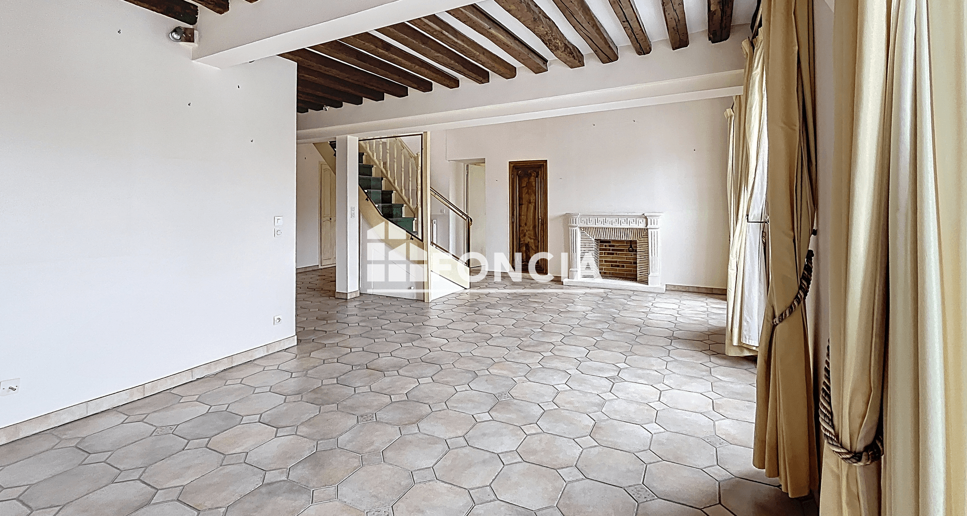 Appartement 5 pièces (150 m²) à vendre - Lisieux (14100)