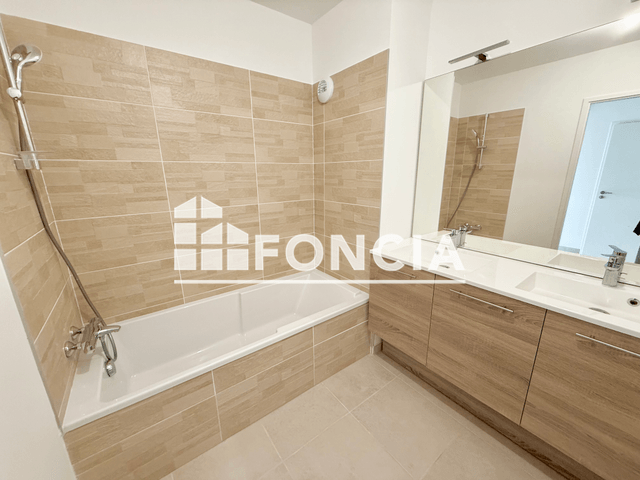 Appartement meublé 3 pièces (66.77 m²) à louer - Ornex (01210)