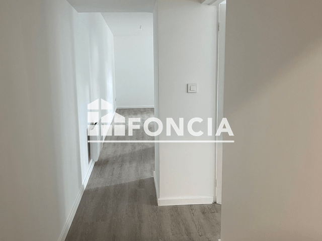 Appartement 2 pièces (54.05 m²) à louer - Kerlaz (29100)