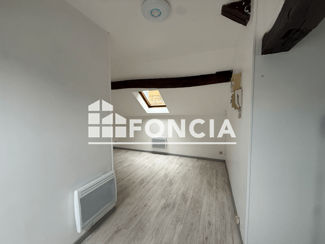 Appartement 2 pièces (25.21 m²) à louer - Charleville-mezieres (08000)