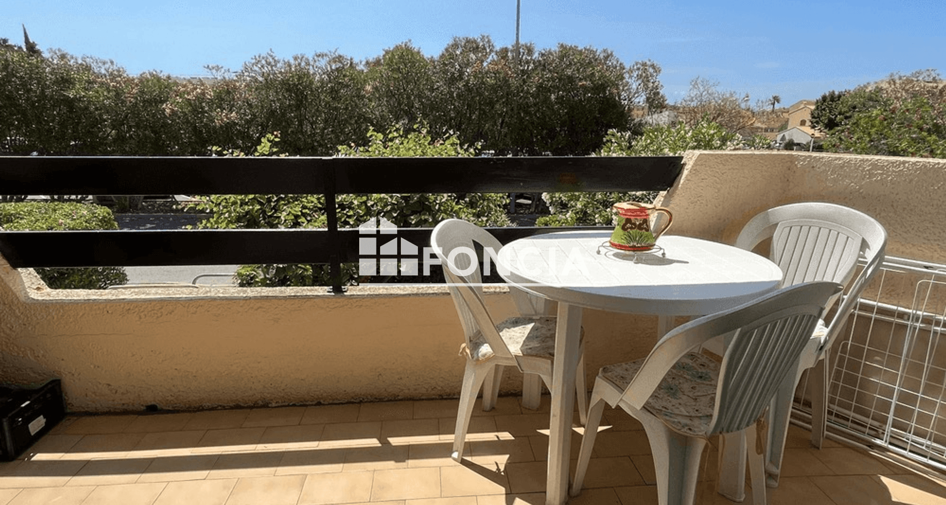 Studio (22 m²) à vendre - La Londe-les-maures (83250)