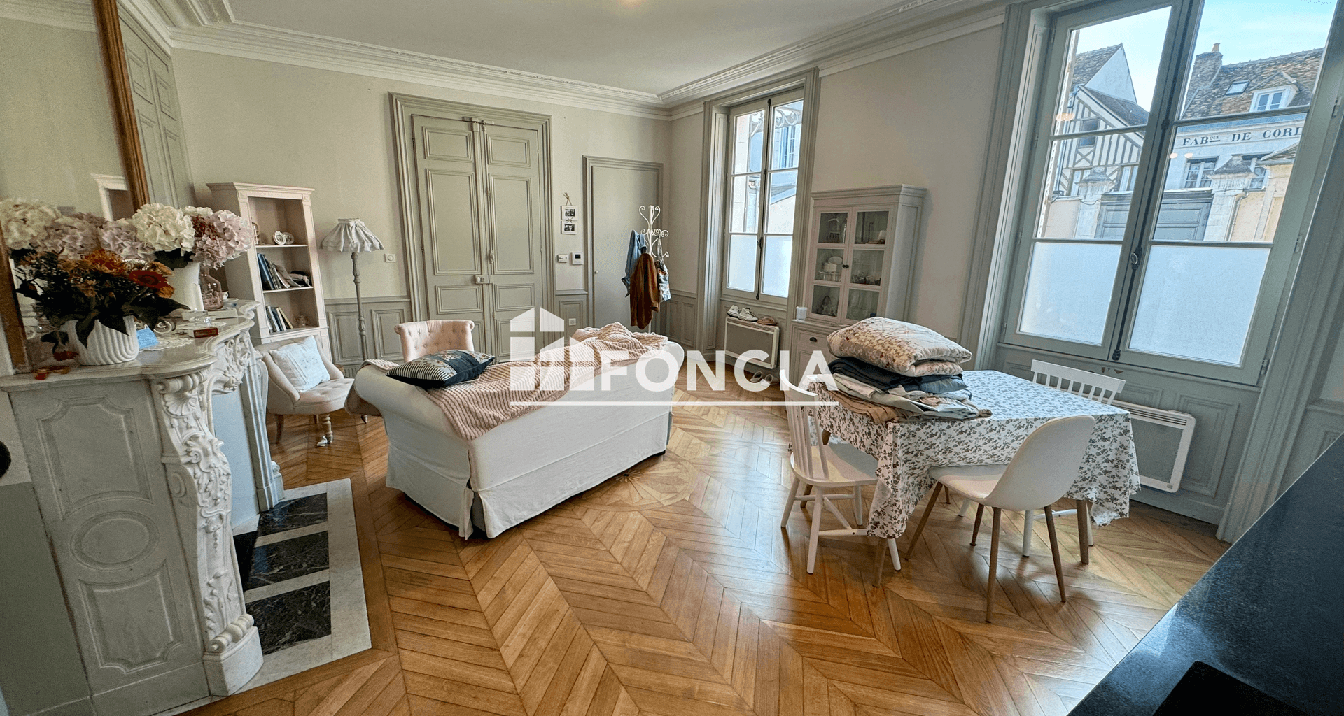 Appartement 2 pièces (50.5 m²) à louer - Auxerre (89000)