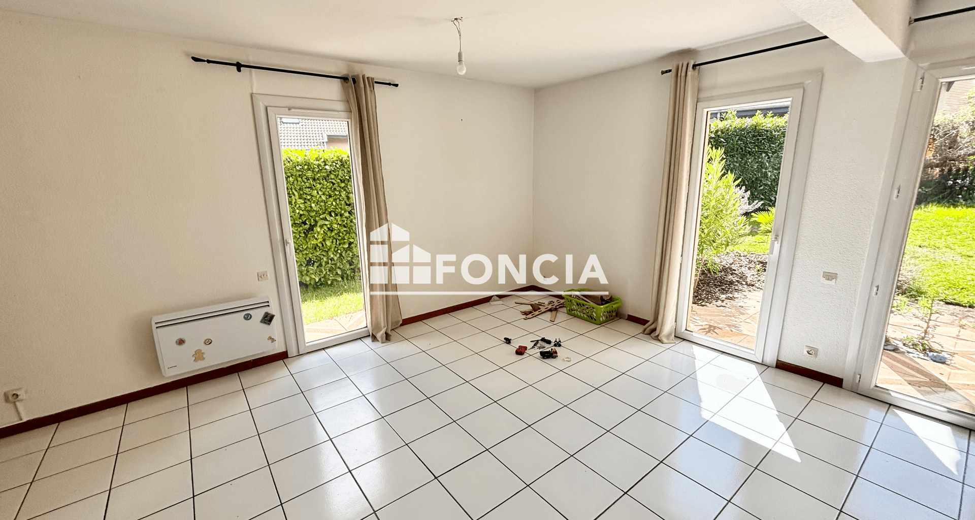 Maison 5 pièces (107.1 m²) à louer - Prévessin-moëns (01280)