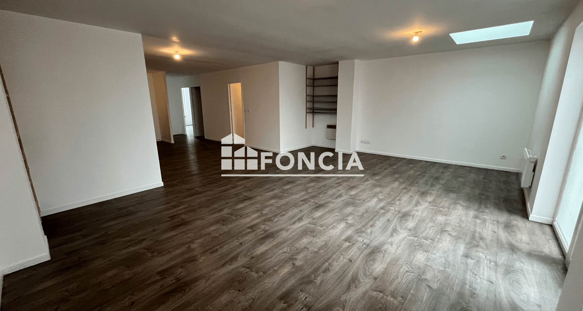 Appartement 4 pièces (109.2 m²) à louer - Roubaix (59100)