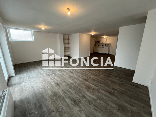 Appartement 4 pièces (109.2 m²) à louer - Roubaix (59100)