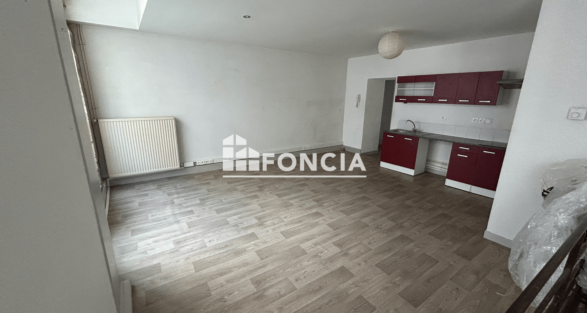 Appartement 2 pièces (80.83 m²) à louer - Bourg-de-péage (26300)