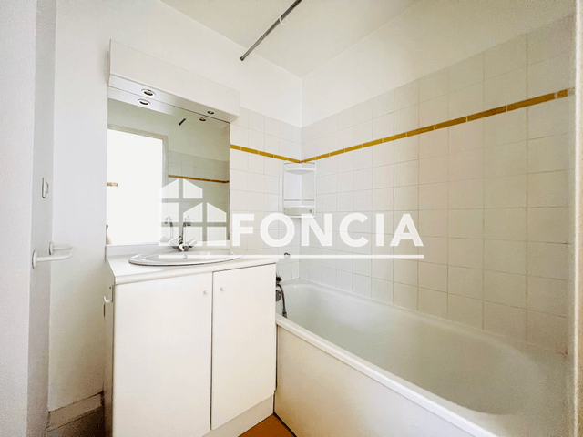 Studio meublé (19 m²) à louer - Saint Etienne (42000)