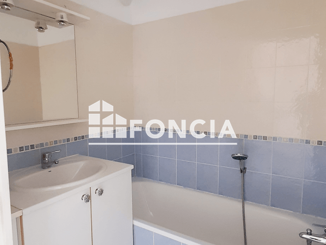 Appartement 2 pièces (39.62 m²) à louer - Cannes La Bocca (06150)