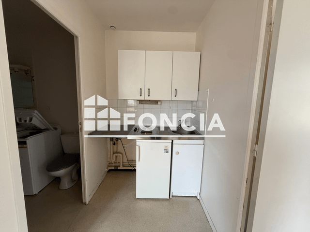 Appartement 2 pièces (37.8 m²) à louer - Charleville Mezieres (08000)