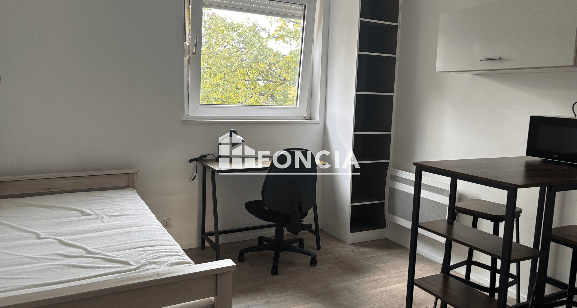 Studio meublé (18.81 m²) à louer - Cergy (95000)