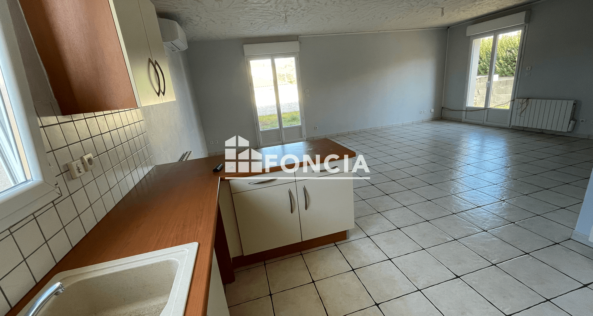 Maison 5 pièces (102.18 m²) à louer - Les Martres-de-veyre (63730)