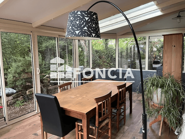 Maison 5 pièces (212.84 m²) à louer - Thoiry (01710)