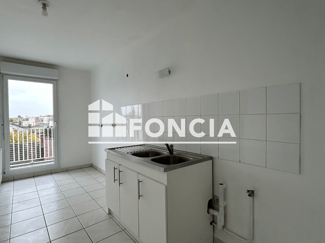 Appartement 3 pièces (74.8 m²) à louer - Lens (62300)