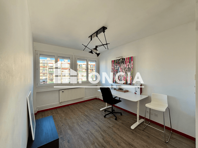 Appartement meublé 3 pièces (76.08 m²) à louer - Clermont-ferrand (63000)