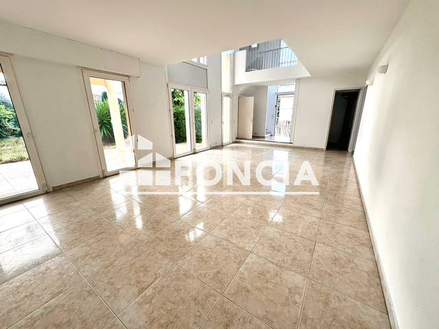 Maison 5 pièces (135.24 m²) à louer - Mougins (06250)