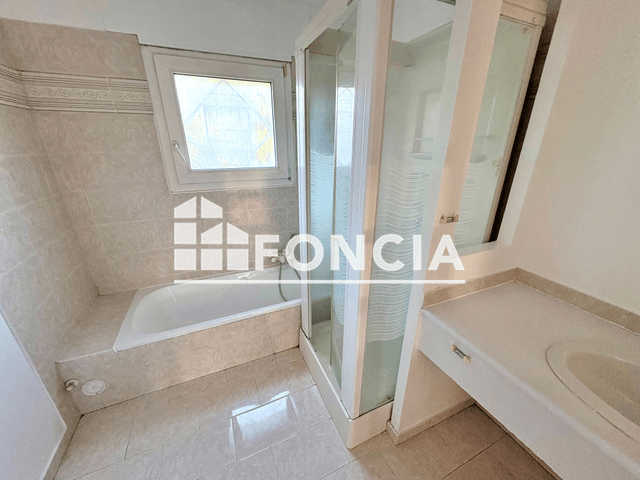 Maison 5 pièces (135.24 m²) à louer - Mougins (06250)