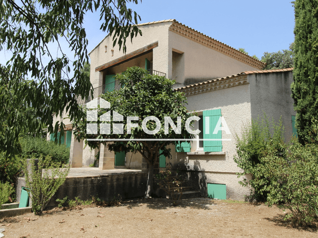 Maison 5 pièces (127.99 m²) à louer - Nimes (30900)