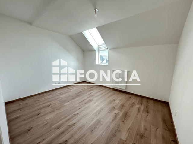 Appartement 2 pièces (46.7 m²) à louer - Avrille (49240)