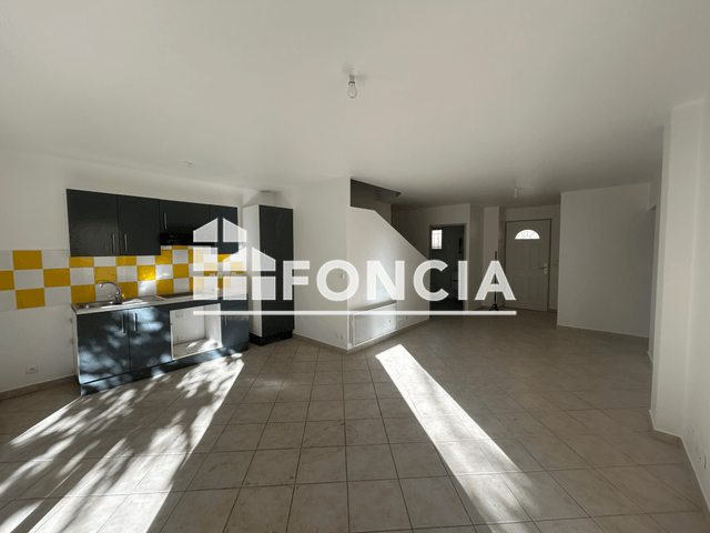 Appartement 5 pièces (96.43 m²) à louer - Rians (83560)