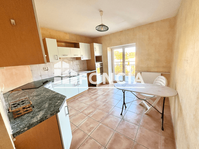 Appartement 4 pièces (120 m²) à louer - Saint Peray (07130)