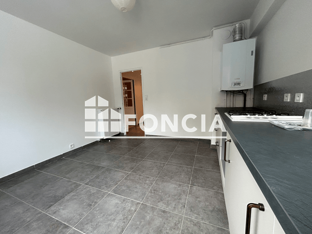 Appartement 2 pièces (64 m²) à vendre - Rennes (35700)