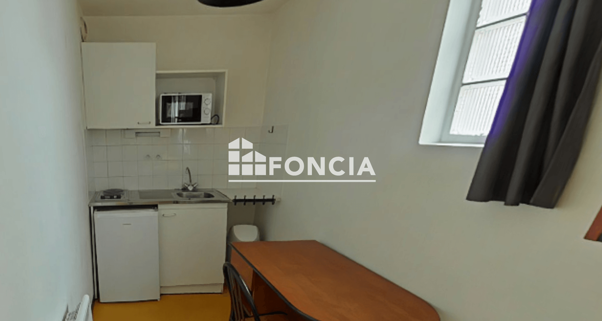 Appartement meublé 2 pièces (32.5 m²) à louer - Saint-étienne (42000)