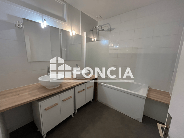 Appartement 4 pièces (82.06 m²) à louer - Besancon (25000)