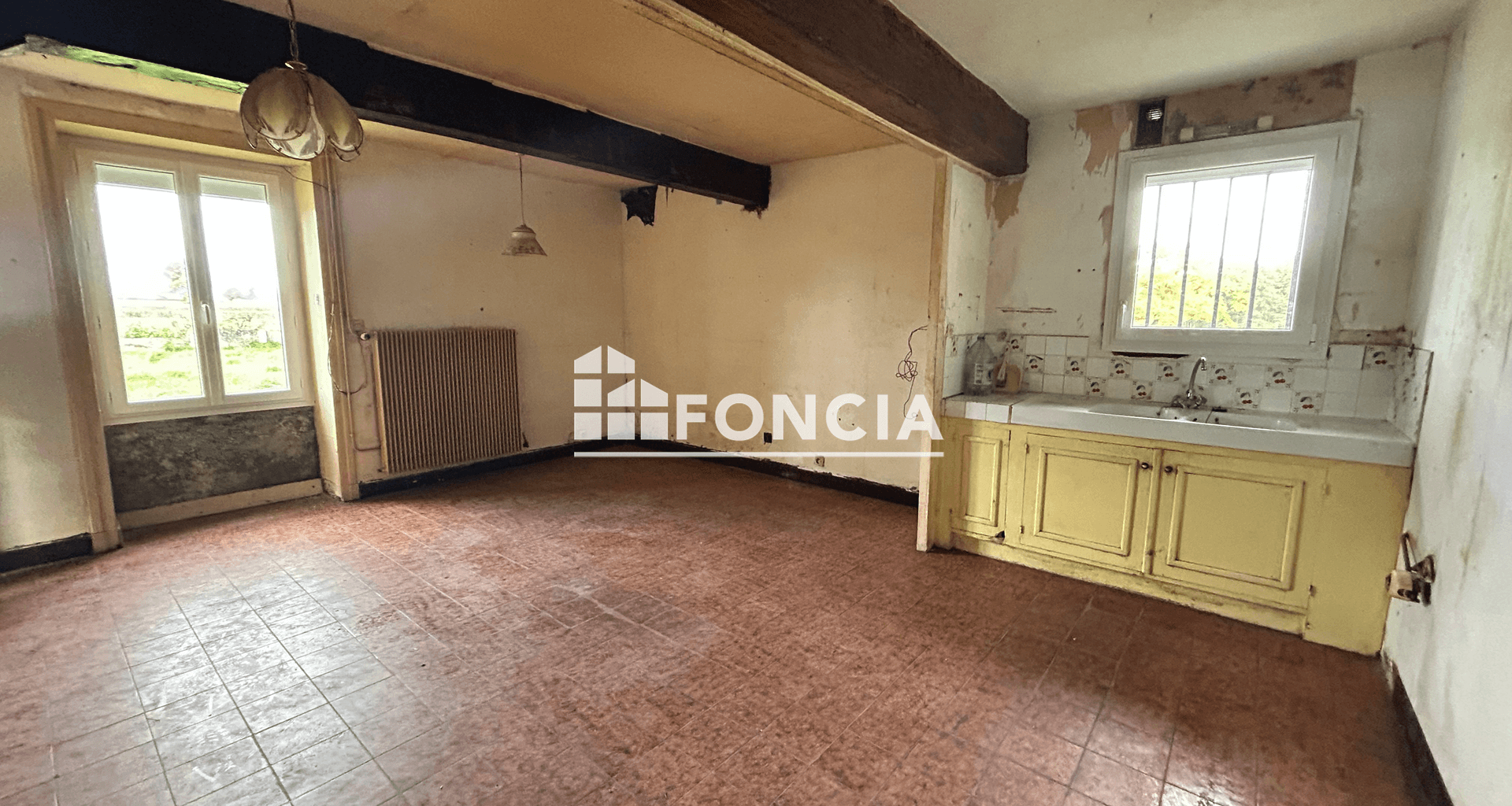 Maison 4 pièces (110 m²) à vendre - Pouilly-sous-charlieu (42720)
