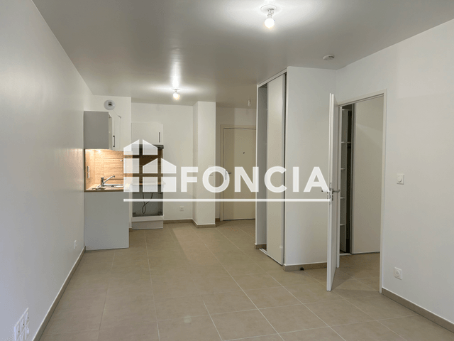 Appartement 2 pièces (39.5 m²) à louer - Nimes (30000)