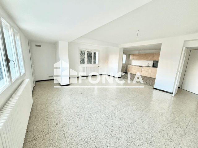 Appartement 5 pièces (125.4 m²) à louer - Tournon-sur-rhone (07300)