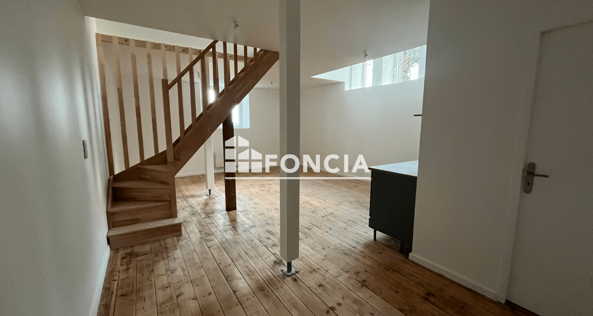 Appartement 4 pièces (75 m²) à louer - Kerlaz (29100)