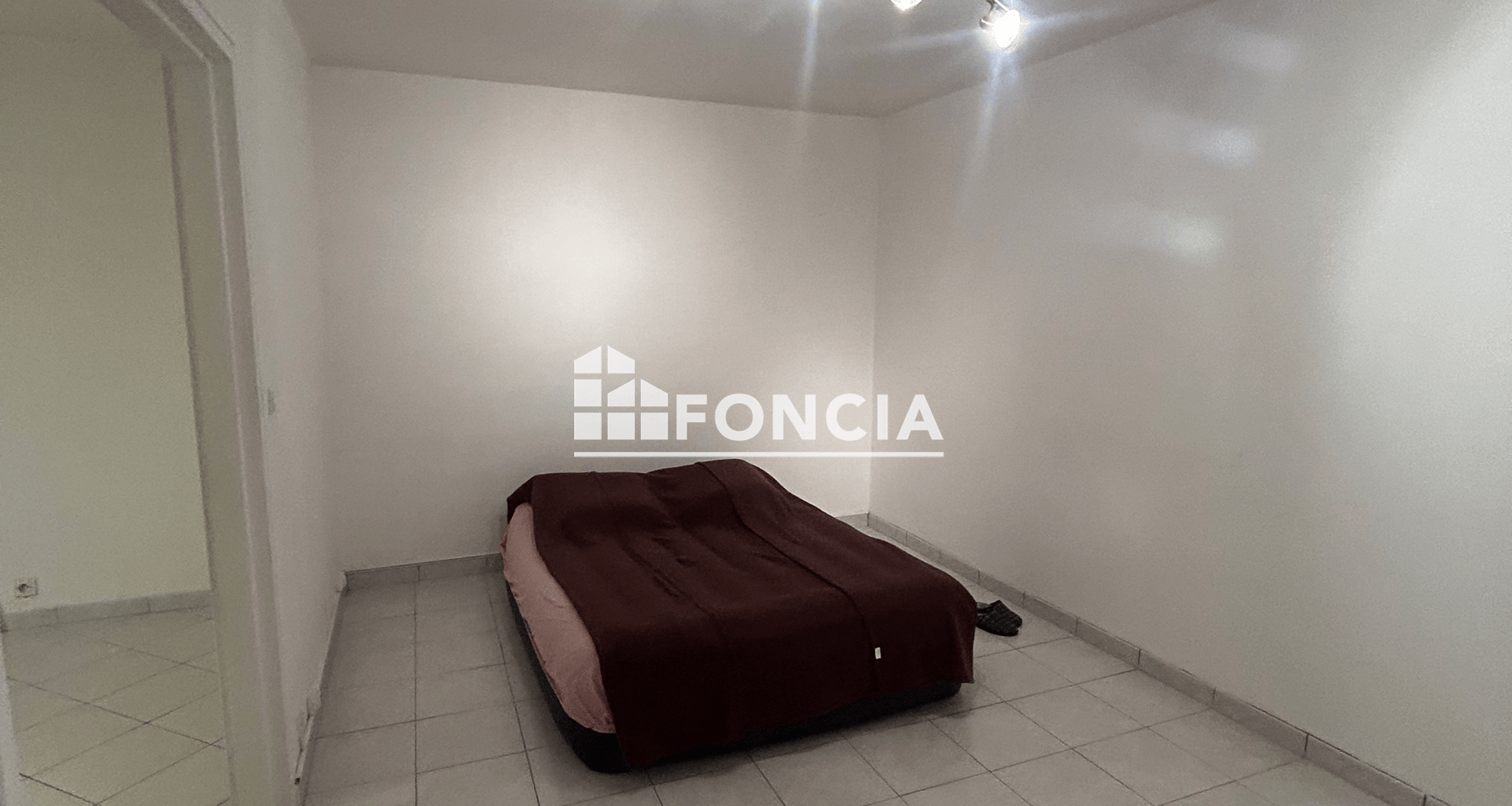 Appartement 4 pièces (82 m²) à vendre - Corbeil-essonnes (91100)