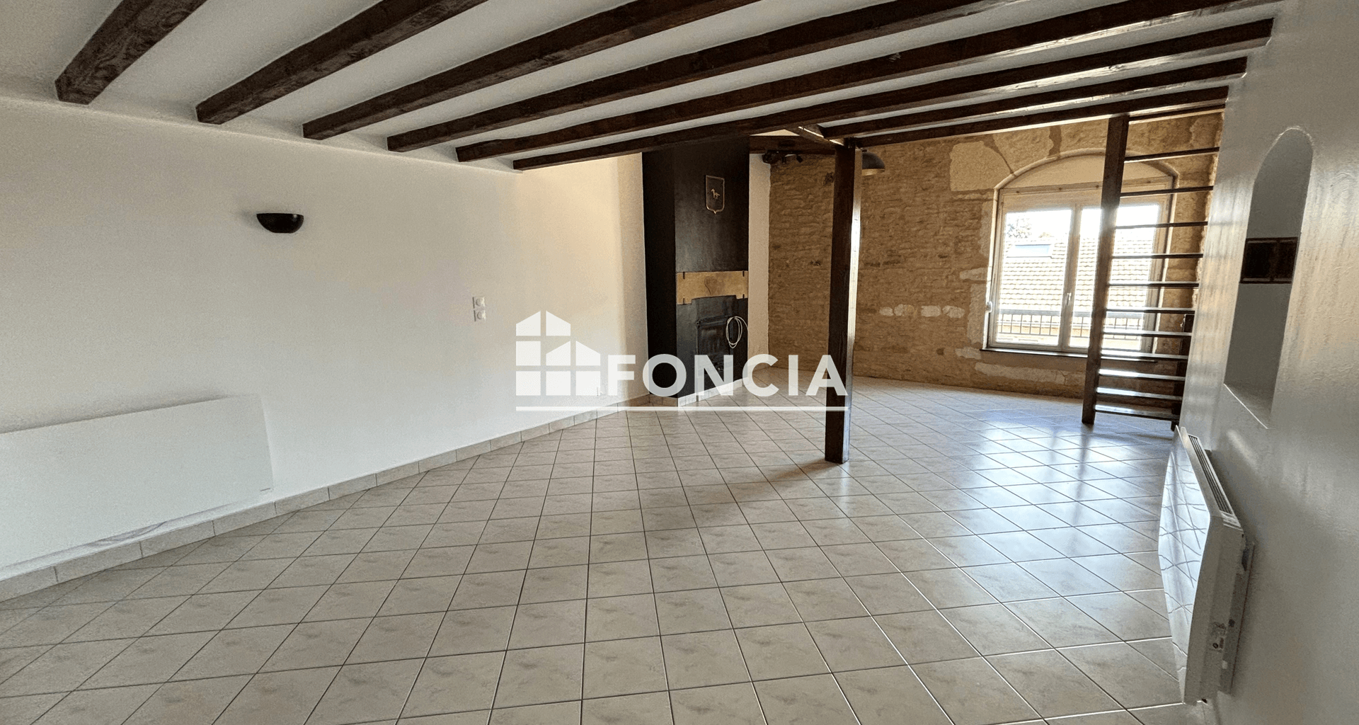Appartement 3 pièces (84.24 m²) à louer - Villefranche-sur-saône (69400)