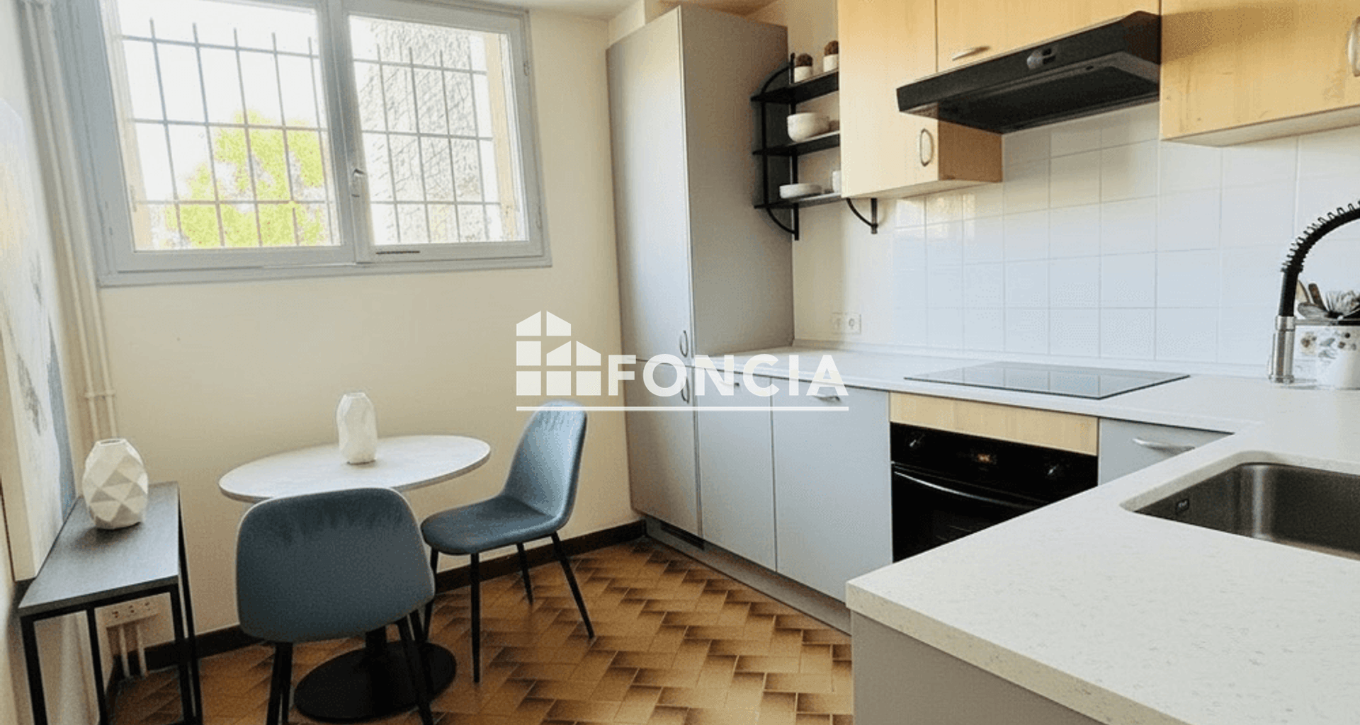 Appartement 2 pièces (48 m²) à vendre - Rochefort (17300)