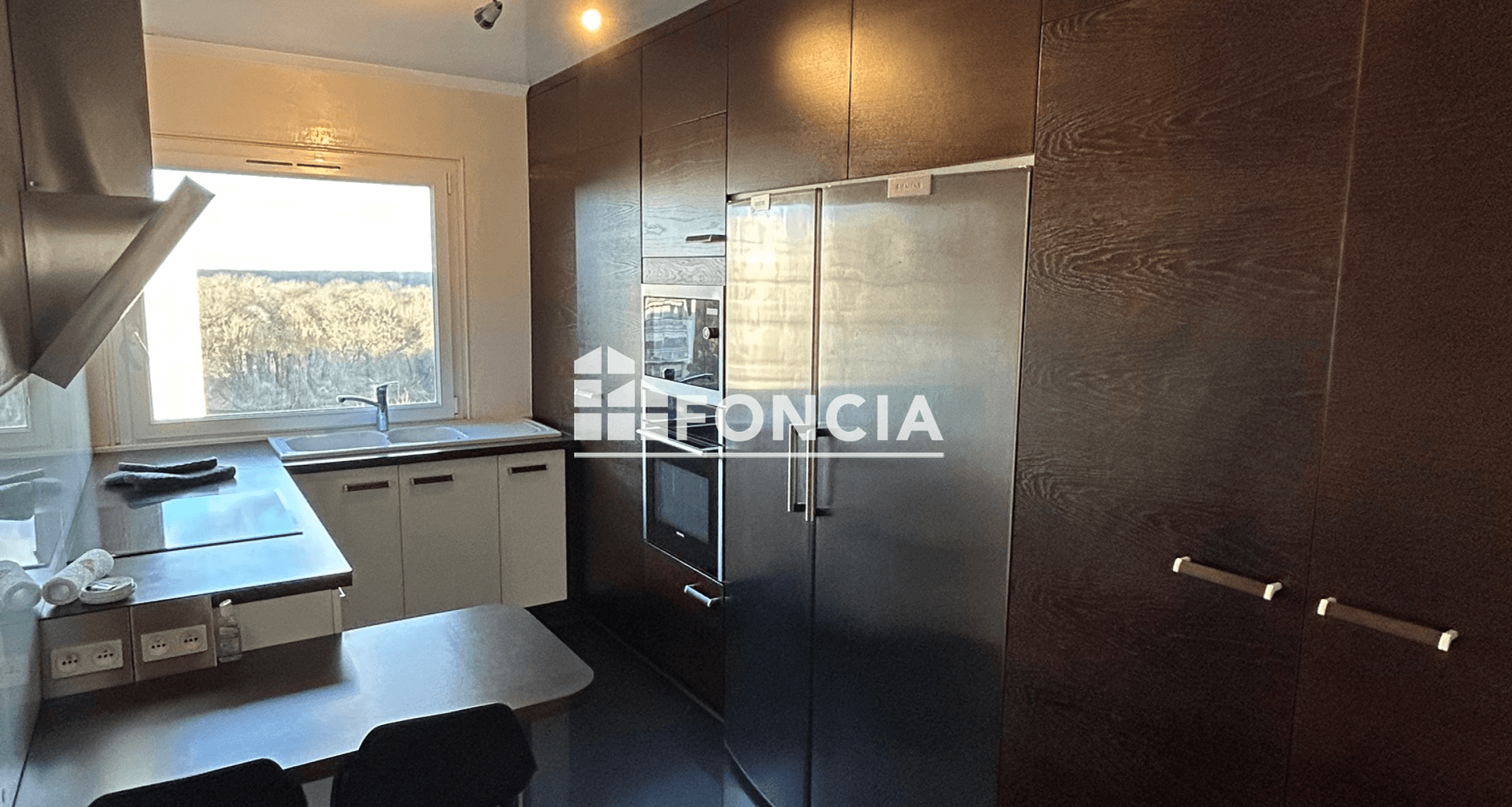 Appartement 3 pièces (80.24 m²) à louer - Vélizy-villacoublay (78140)