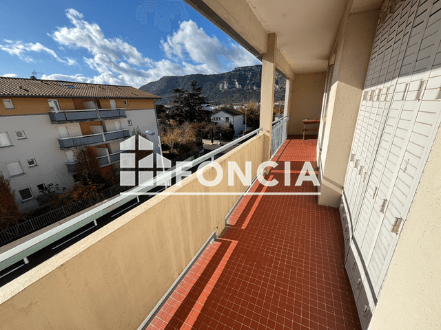 Appartement 3 pièces (63.57 m²) à louer - Guilherand Granges (07500)