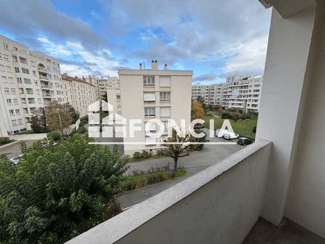 Appartement 5 pièces (112 m²) à louer - Lyon 7ᵉ (69007)