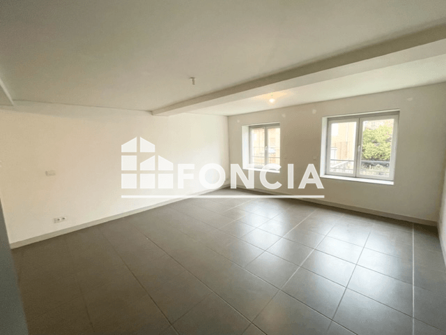 Appartement 2 pièces (68.51 m²) à louer - Saint-etienne (42000)