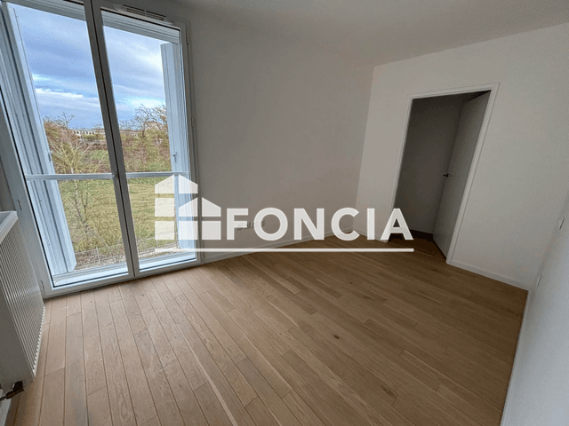 Appartement 4 pièces (101.11 m²) à louer - Les Mureaux (78130)