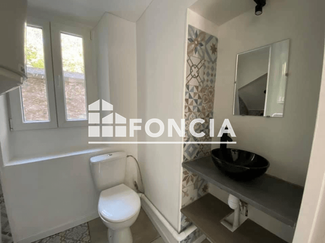 Studio (12.8 m²) à vendre - Toulon (83200)