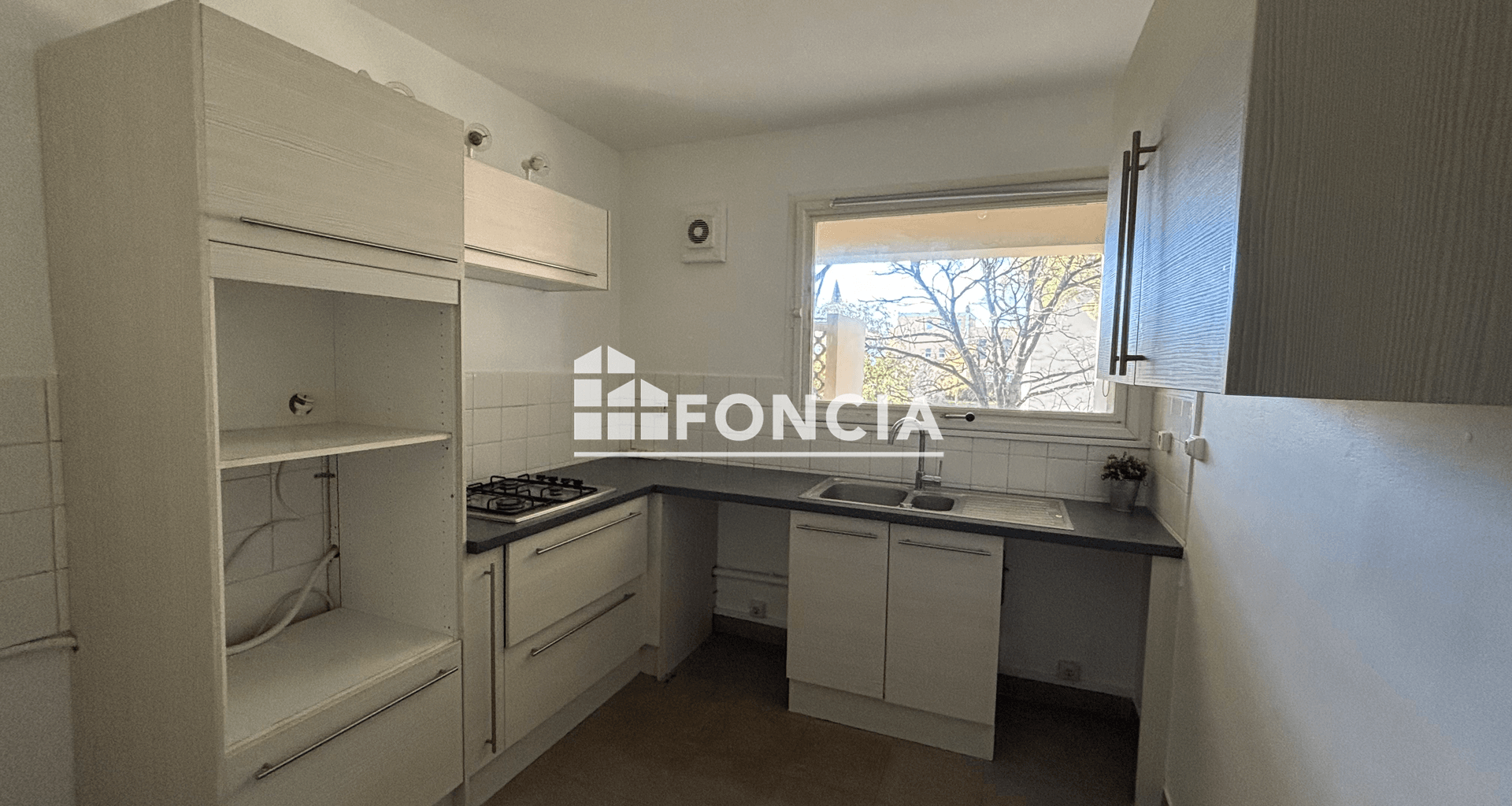 Appartement 5 pièces (84.06 m²) à louer - Pierrelatte (26700)