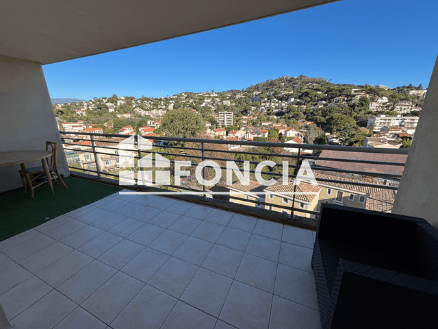 Appartement 2 pièces (39.62 m²) à louer - Cannes La Bocca (06150)
