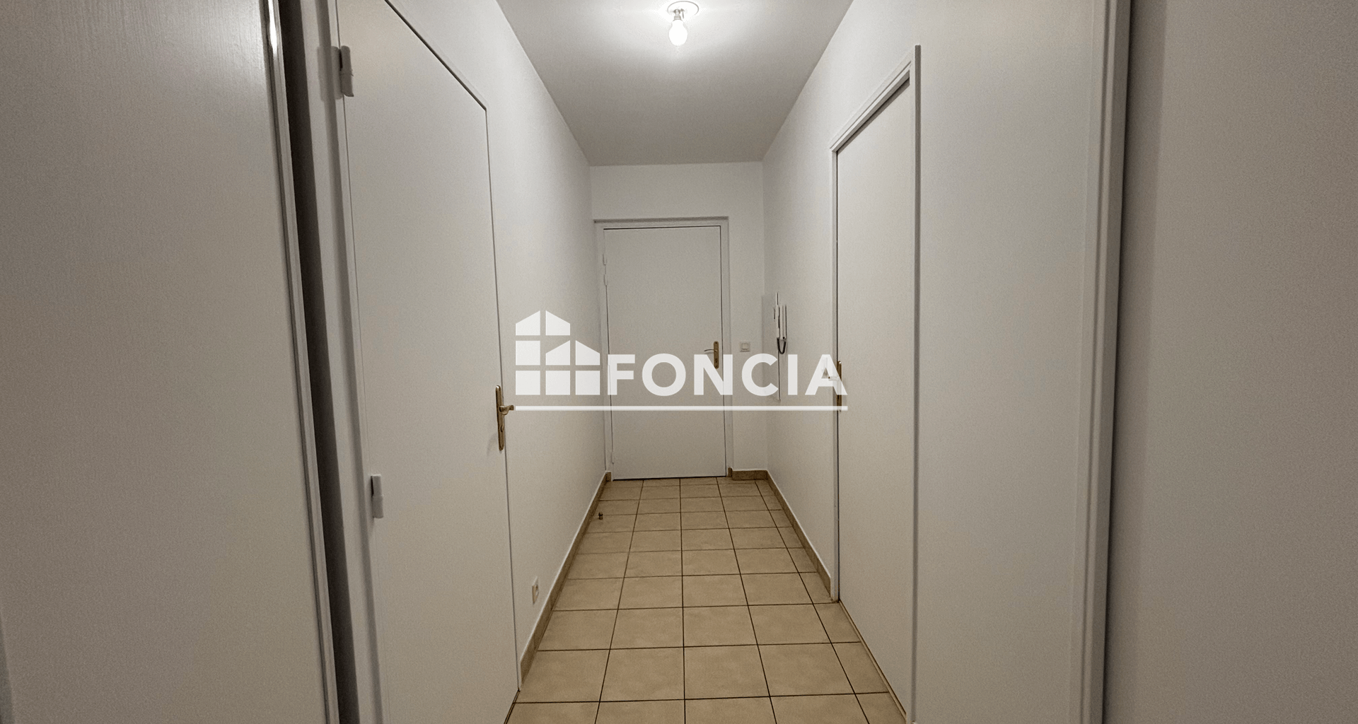 Appartement 5 pièces (100.2 m²) à louer - La Queue-en-brie (94510)