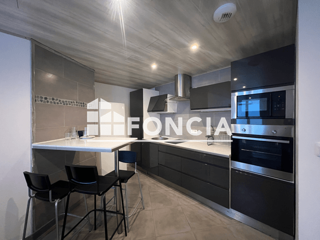 Appartement meublé 2 pièces (45 m²) à louer - Saint-etienne (42000)