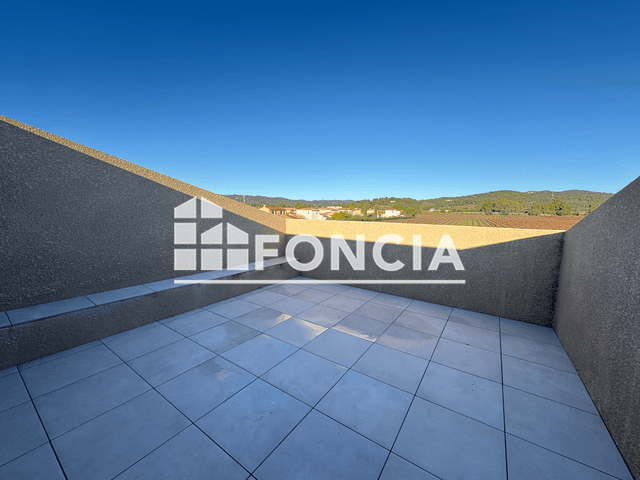 Studio (28 m²) à louer - La Londe Les Maures (83250)